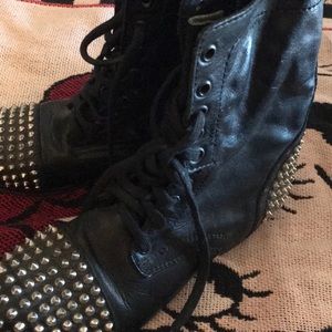 Steve Madden booties